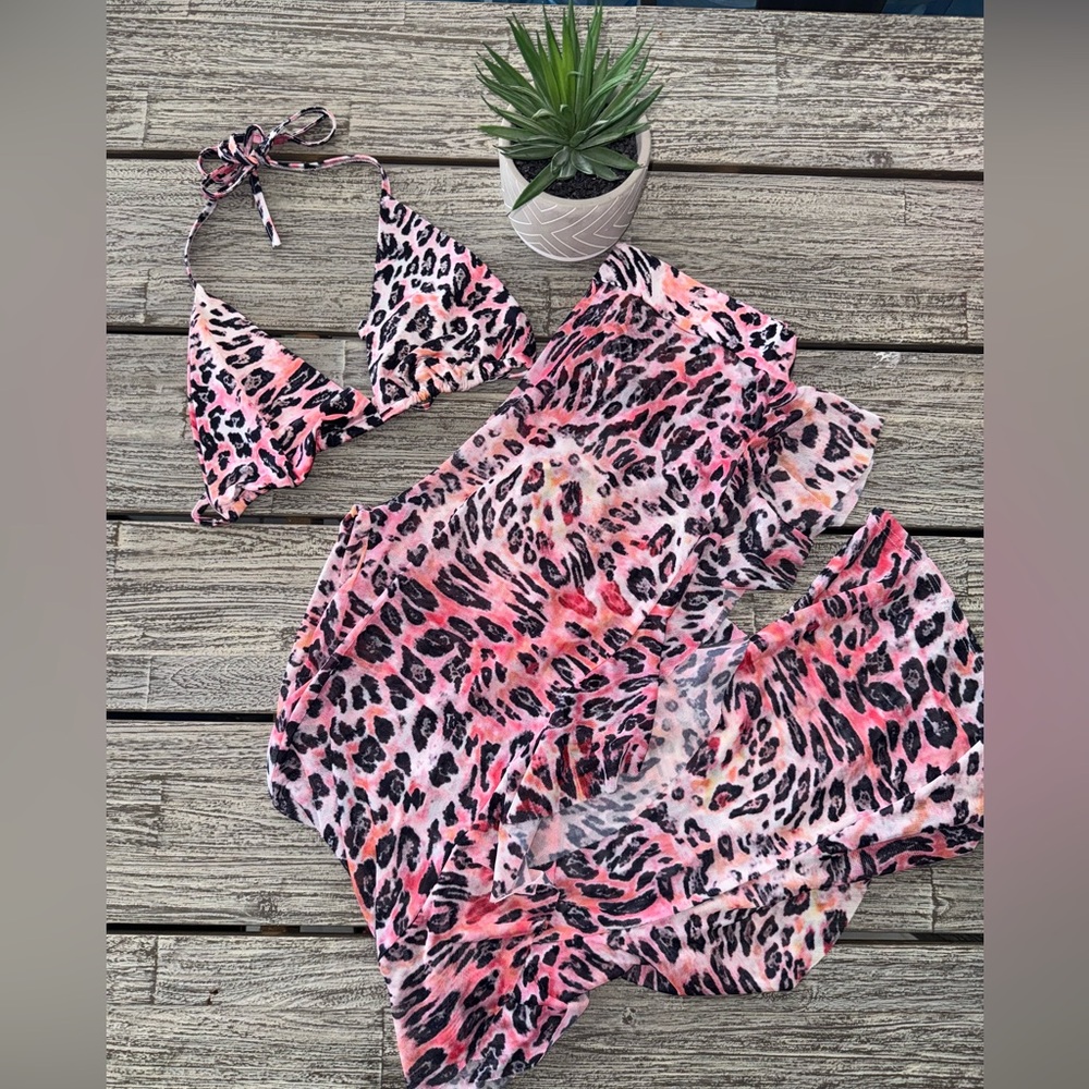 Women’s Pink Animal Print Ruffled Sides Swim Pants and Bikini top Set, Sz Large
